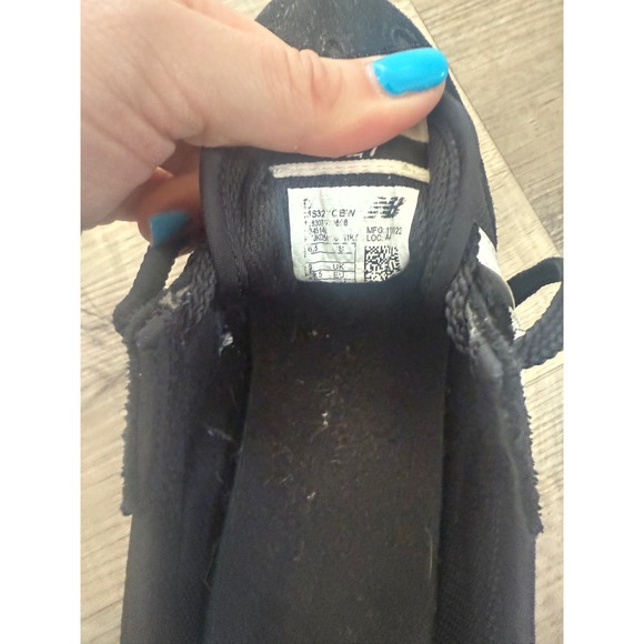 New Balance 327 - Black/White - Women's Size 6.5 / Men's 5 (WS327CBW) - Picture 6 of 7